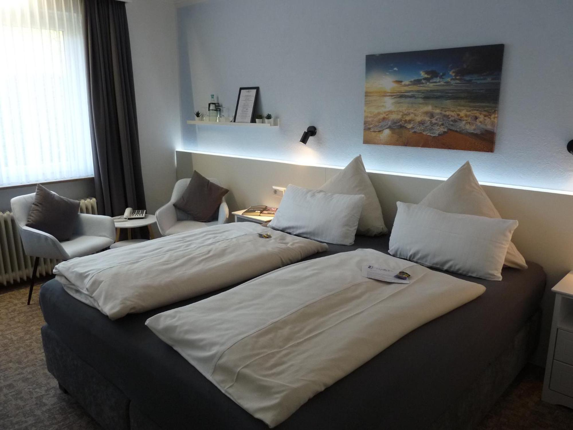 Hotel Zum Rosenteich Bad Zwischenahn Extérieur photo