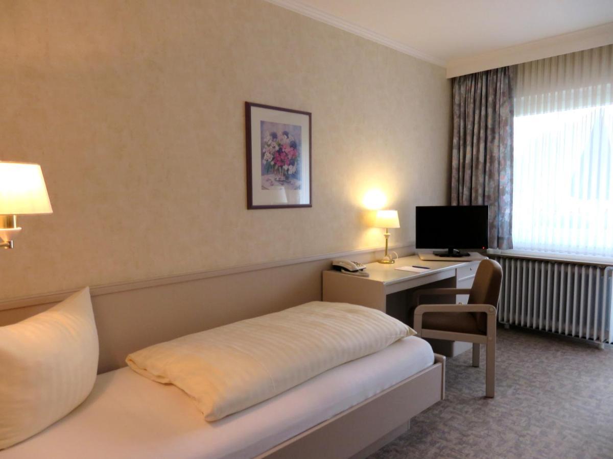 Hotel Zum Rosenteich Bad Zwischenahn Extérieur photo