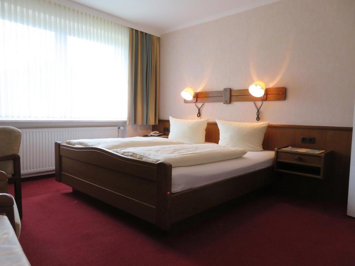 Hotel Zum Rosenteich Bad Zwischenahn Extérieur photo